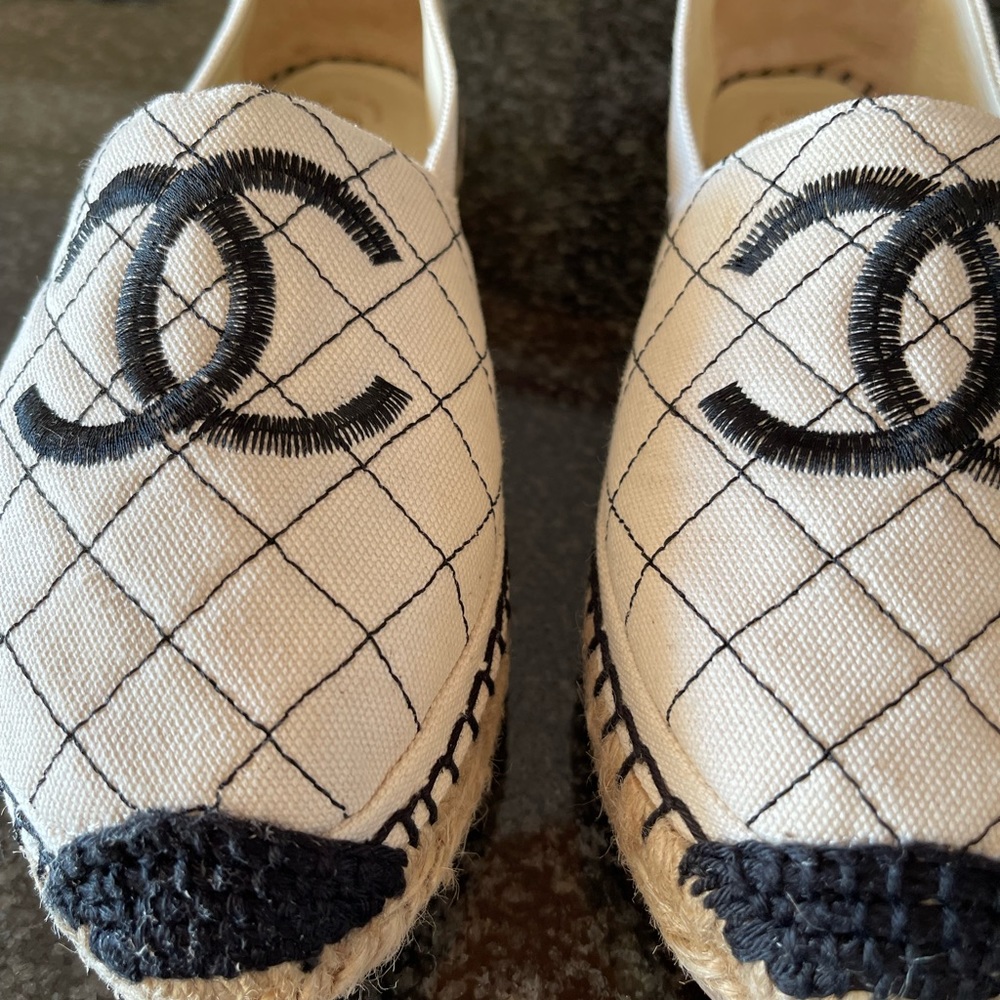 Chanel espadrilles off-white/ black